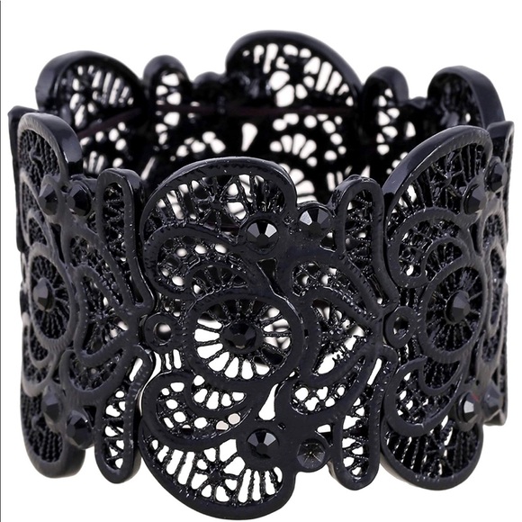 Beautiful dress! Worn once. - Picture 6 of 7